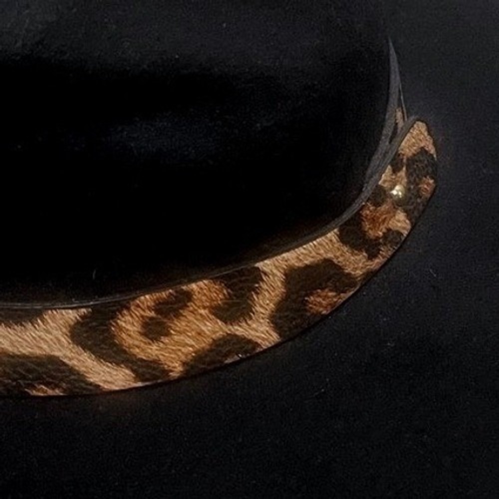 Fashion Nova black Felt scoop hat with leopard trim - Picture 4 of 7
